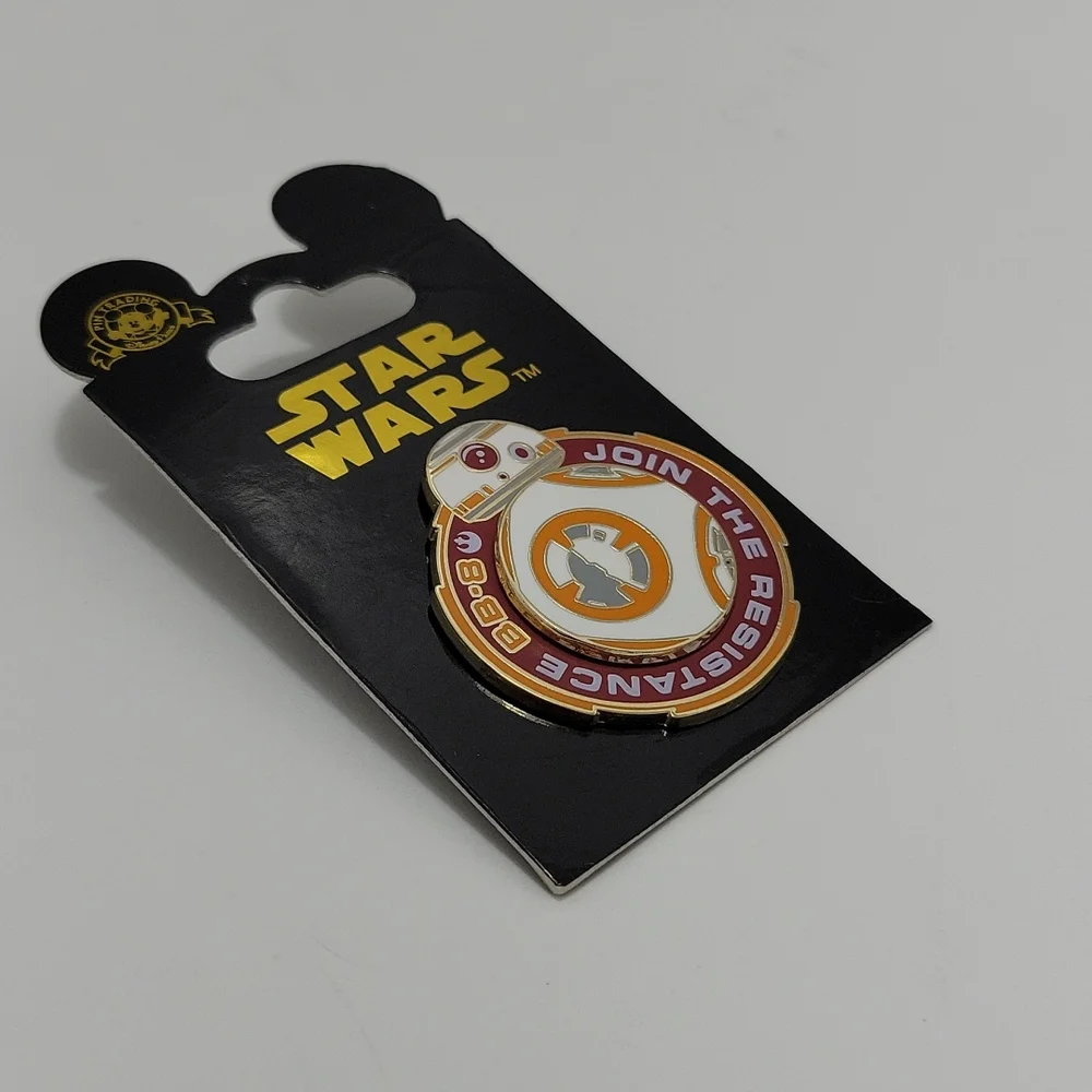 NWT Star Wars BB8 Pin